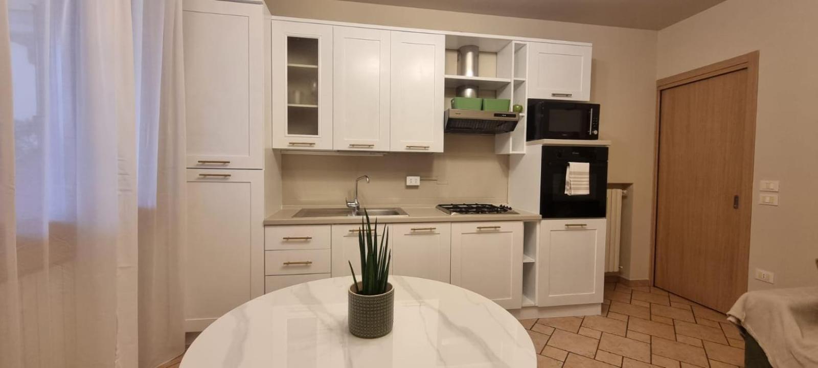 Hoya Apartment Сирмионе Экстерьер фото