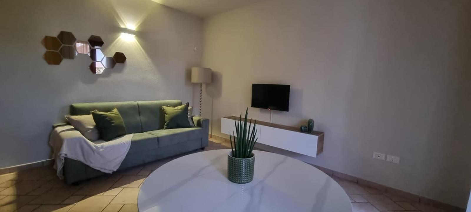 Hoya Apartment Сирмионе Экстерьер фото