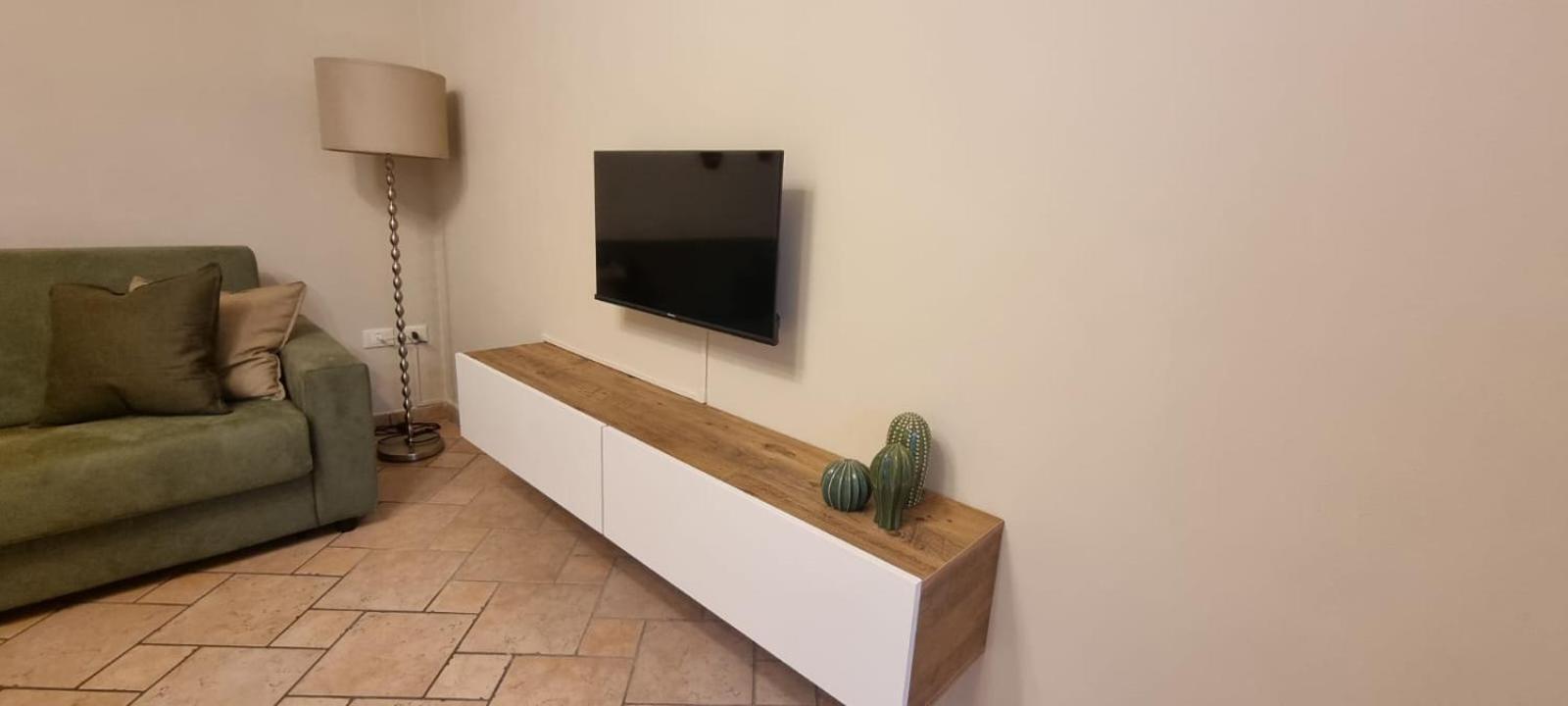 Hoya Apartment Сирмионе Экстерьер фото