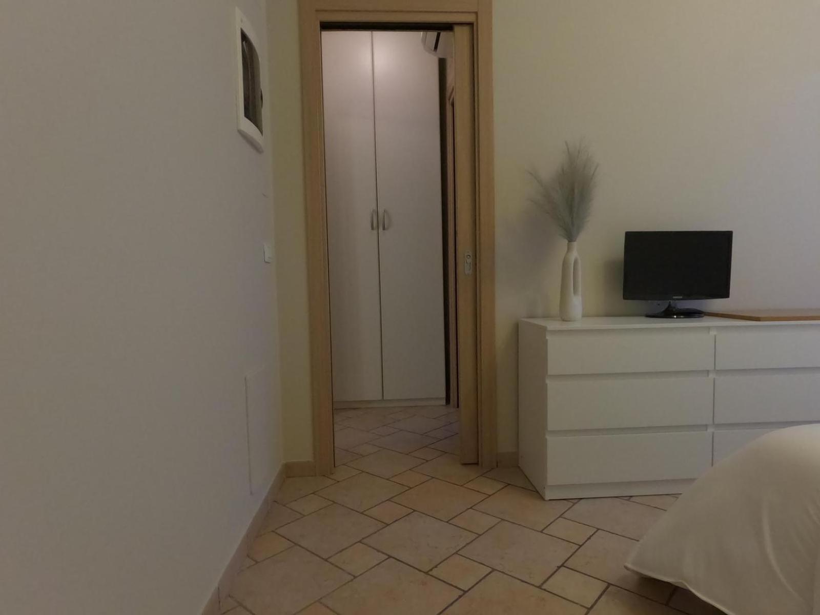 Hoya Apartment Сирмионе Экстерьер фото